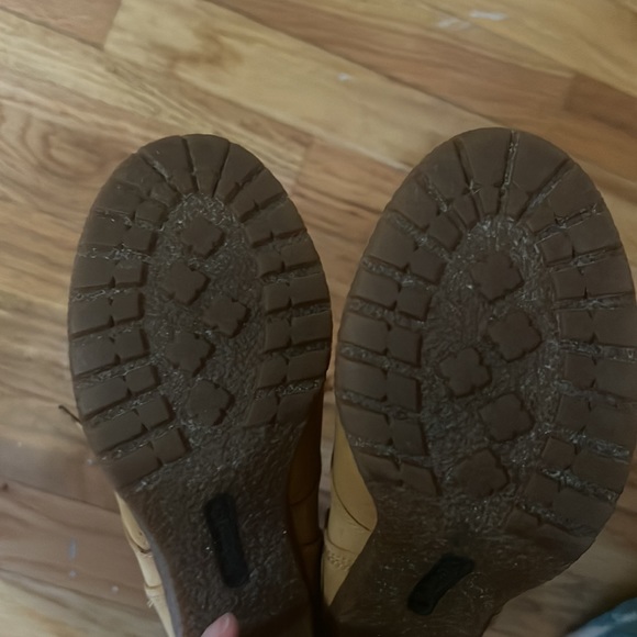 Timberland 5.5 women’s work boots nyc style laced up euc heeled - Picture 5 of 7